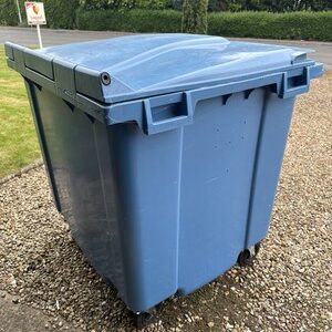 1100L Wheelie Bin